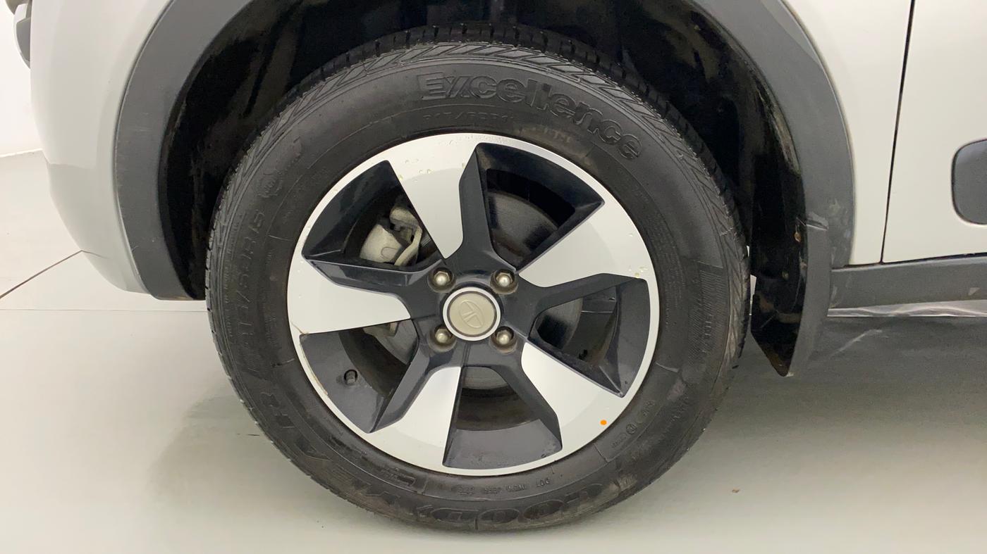 2019 Tata NEXON XZA PLUS PETROL, Petrol, Automatic, 9,848 km, Left Front Wheel