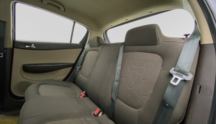 2011 Hyundai i20 MAGNA O 1.2, Petrol, Manual, 24,554 km, Right Side Rear Door Cabin