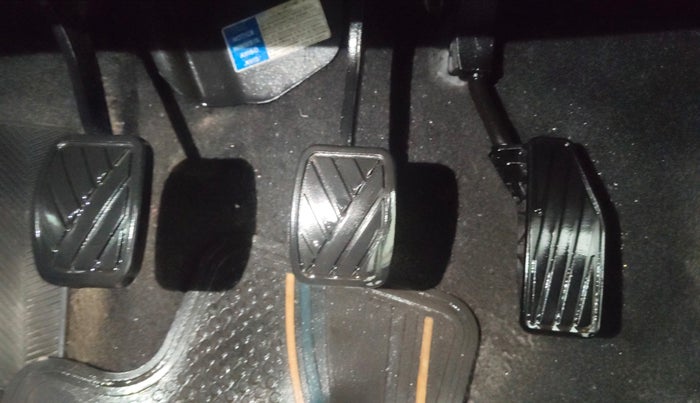 2018 Maruti Baleno DELTA PETROL 1.2, Petrol, Manual, 53,369 km, Pedals