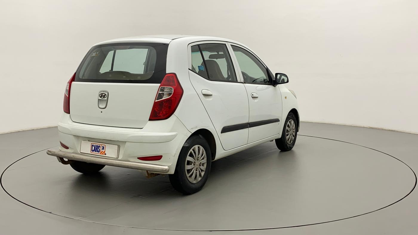 2013 Hyundai i10 MAGNA 1.1, CNG, Manual, 15,740 km, Right Back Diagonal