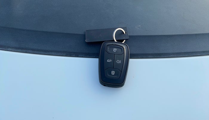 2022 Tata TIAGO NRG XZ AMT, Petrol, Automatic, 22,842 km, Key Close Up