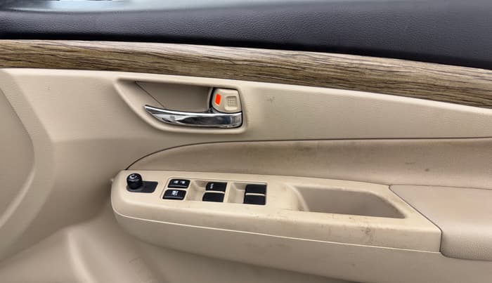 2022 Maruti Ciaz DELTA AT 1.5 SHVS PETROL, Petrol, Automatic, 55,011 km, Driver Side Door Panels Control