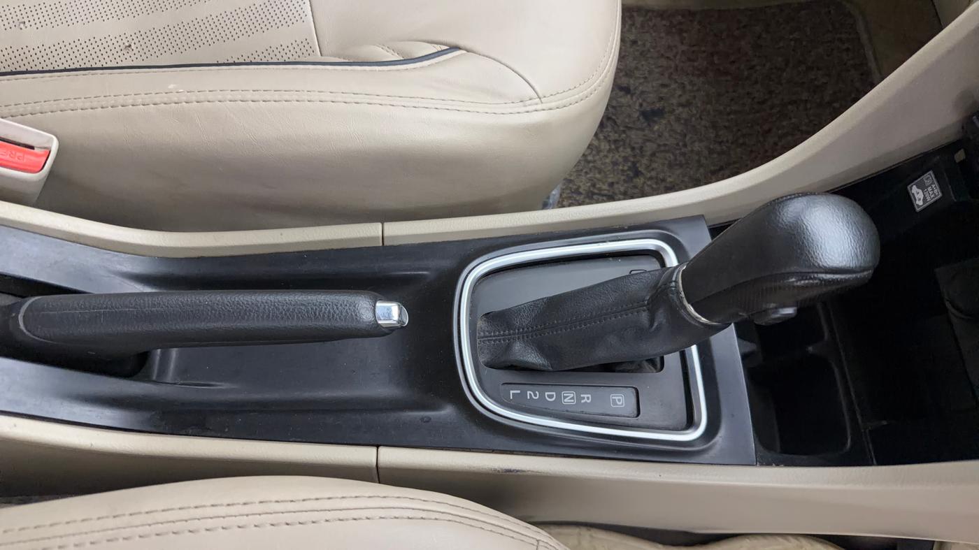 2022 Maruti Ciaz DELTA AT 1.5 SHVS PETROL, Petrol, Automatic, 55,011 km, Gear Lever