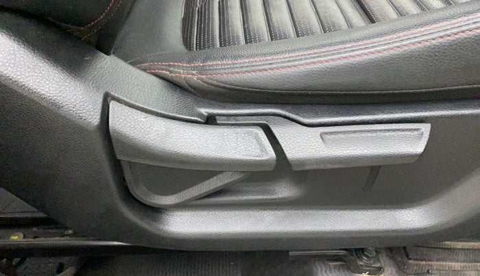 2020 KIA SONET GTX PLUS 1.0 DCT, Petrol, Automatic, 30,728 km, Driver Side Adjustment Panel