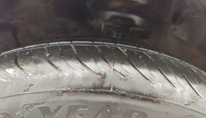 2020 Hyundai Creta SX IVT 1.5 PETROL, Petrol, Automatic, 95,734 km, Left Front Tyre Tread