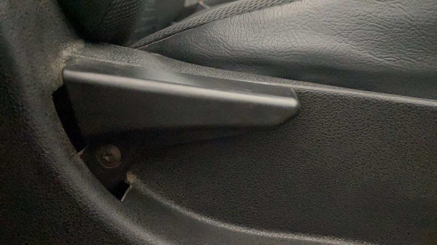 2019 Tata Tiago XZ DIESEL, Diesel, Manual, 1,16,238 km, Driver Side Adjustment Panel