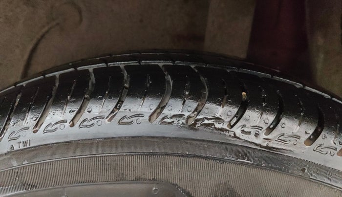 2018 Maruti Celerio VXI (O) CNG, CNG, Manual, 94,095 km, Left Rear Tyre Tread