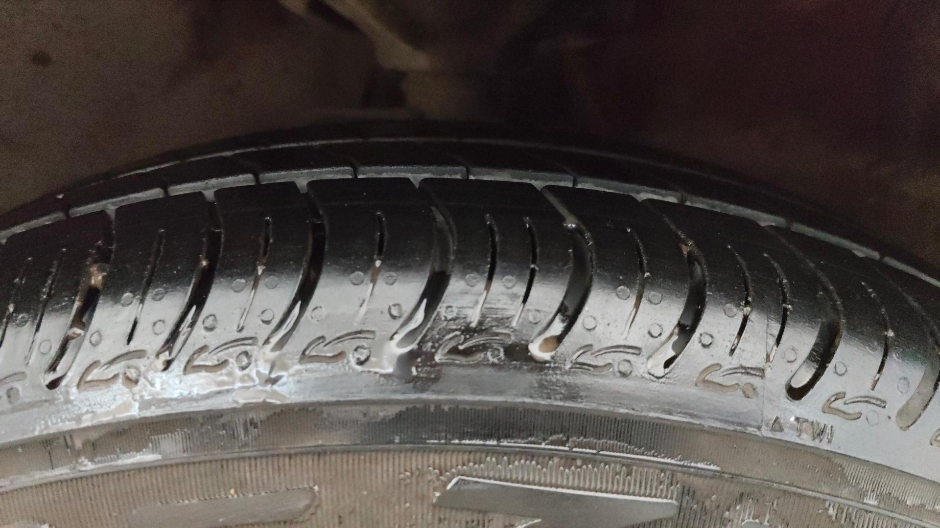 camera-Right-Front-Tyre-Tread