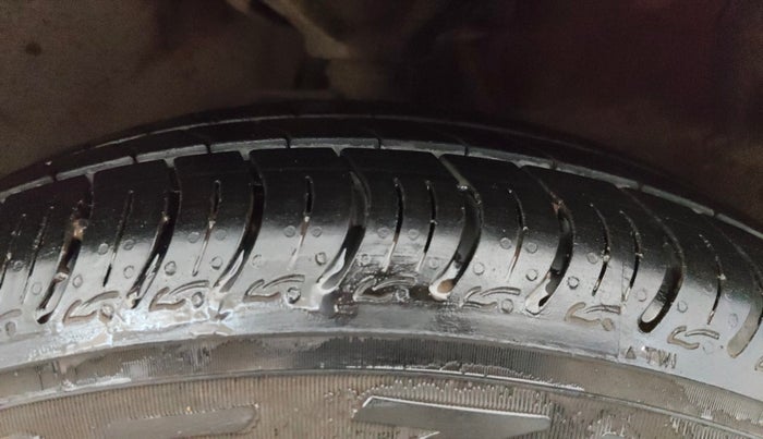 2018 Maruti Celerio VXI (O) CNG, CNG, Manual, 94,095 km, Right Front Tyre Tread