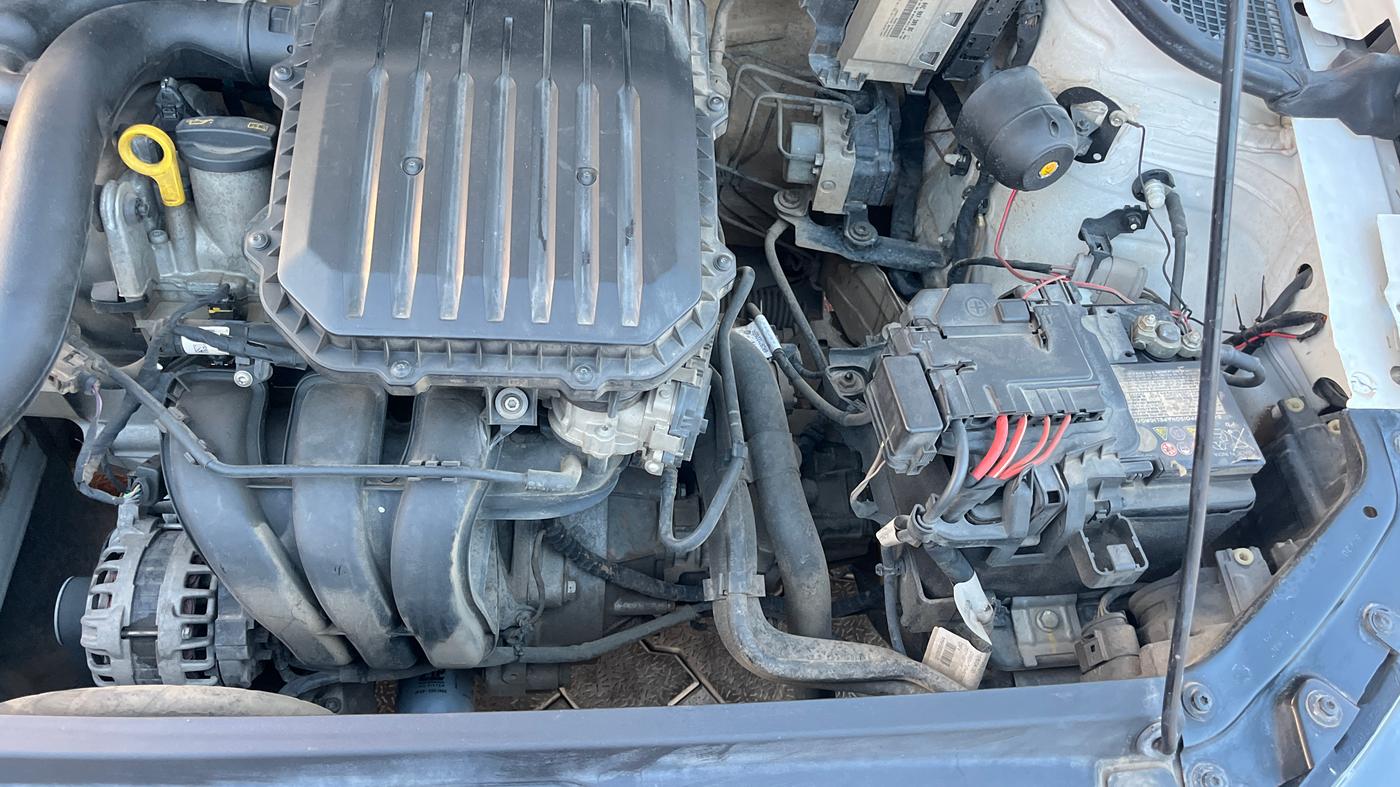 2021 Volkswagen Polo TRENDLINE 1.0L, Petrol, Manual, 32,123 km, Engine View - Left