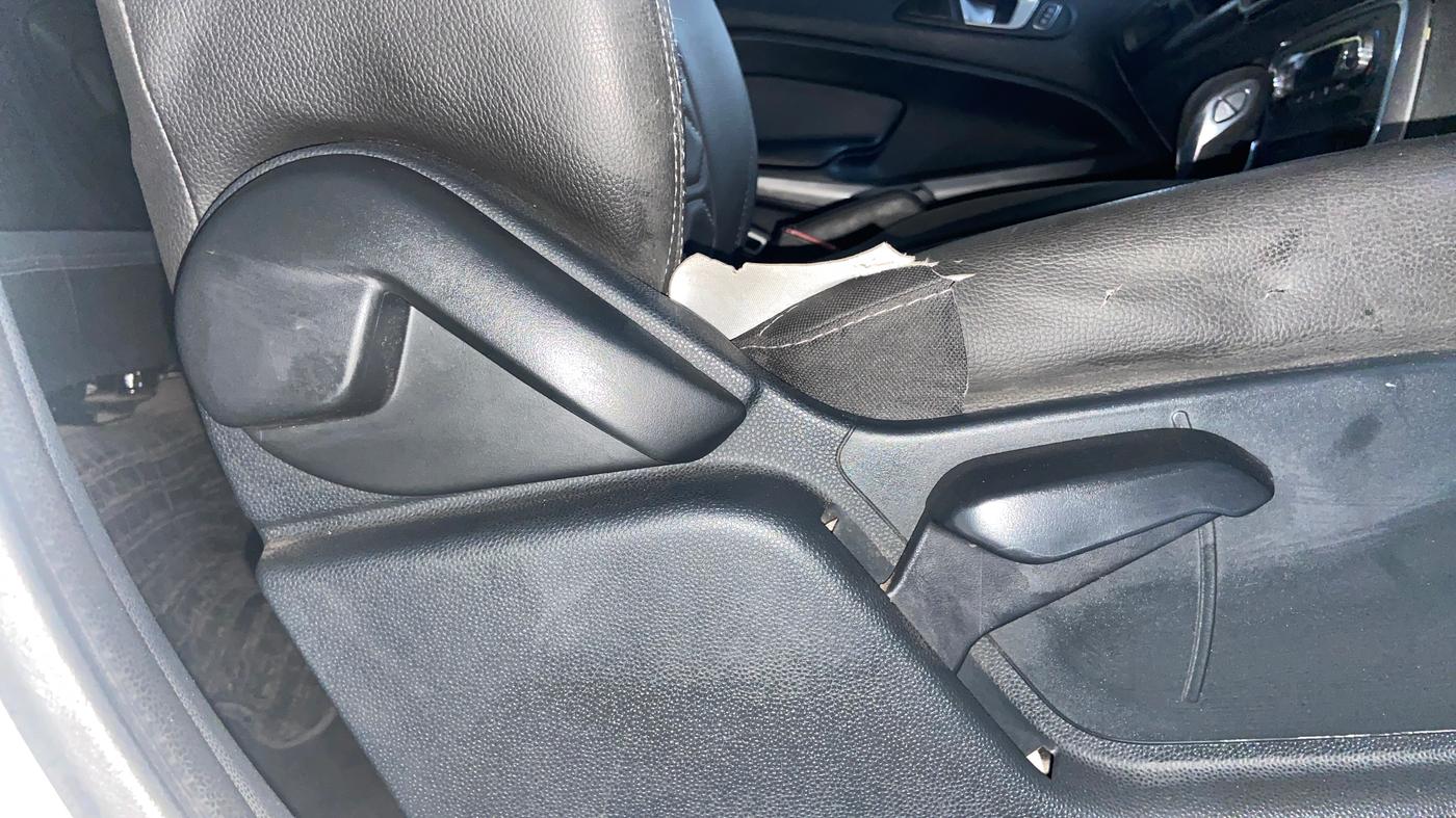 2018 Ford Ecosport TREND + 1.5L PETROL AT, Petrol, Automatic, 48,168 km, Driver Side Adjustment Panel
