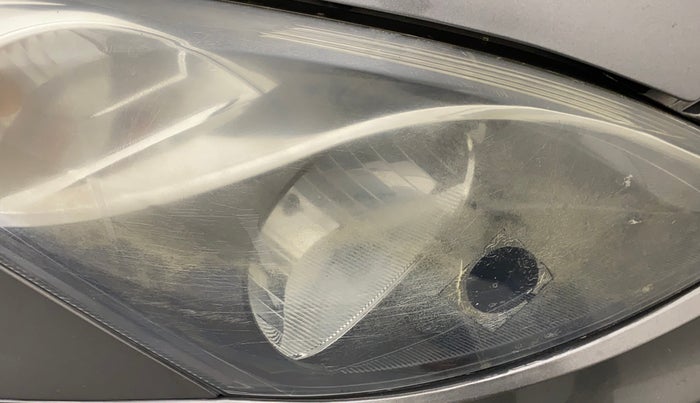 2015 Maruti Swift Dzire VXI, Petrol, Manual, 63,947 km, Right headlight - Minor scratches