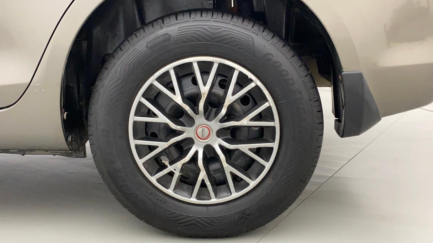 2015 Maruti Swift Dzire VXI, Petrol, Manual, 63,947 km, Left Rear Wheel
