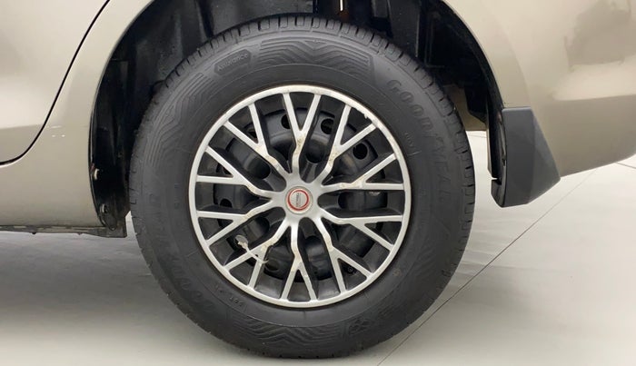 2015 Maruti Swift Dzire VXI, Petrol, Manual, 63,947 km, Left Rear Wheel
