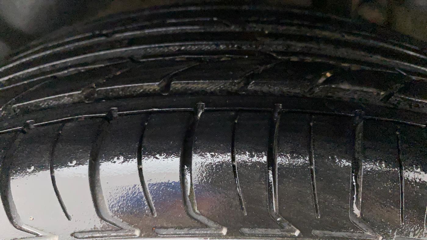 2014 Maruti Swift Dzire VDI, Diesel, Manual, 1,13,447 km, Left Rear Tyre Tread