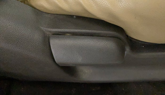 2015 Hyundai Verna FLUIDIC 4S 1.6 VTVT S, Petrol, Manual, 79,966 km, Driver Side Adjustment Panel