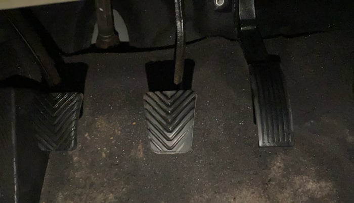 2015 Hyundai Verna FLUIDIC 4S 1.6 VTVT S, Petrol, Manual, 79,966 km, Pedals