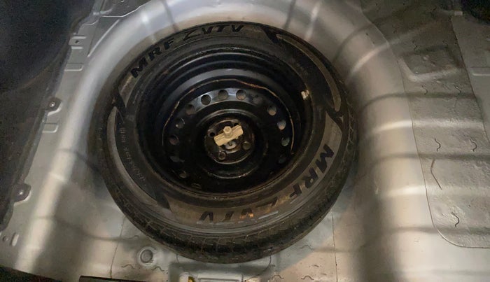 2015 Hyundai Verna FLUIDIC 4S 1.6 VTVT S, Petrol, Manual, 79,966 km, Spare Tyre