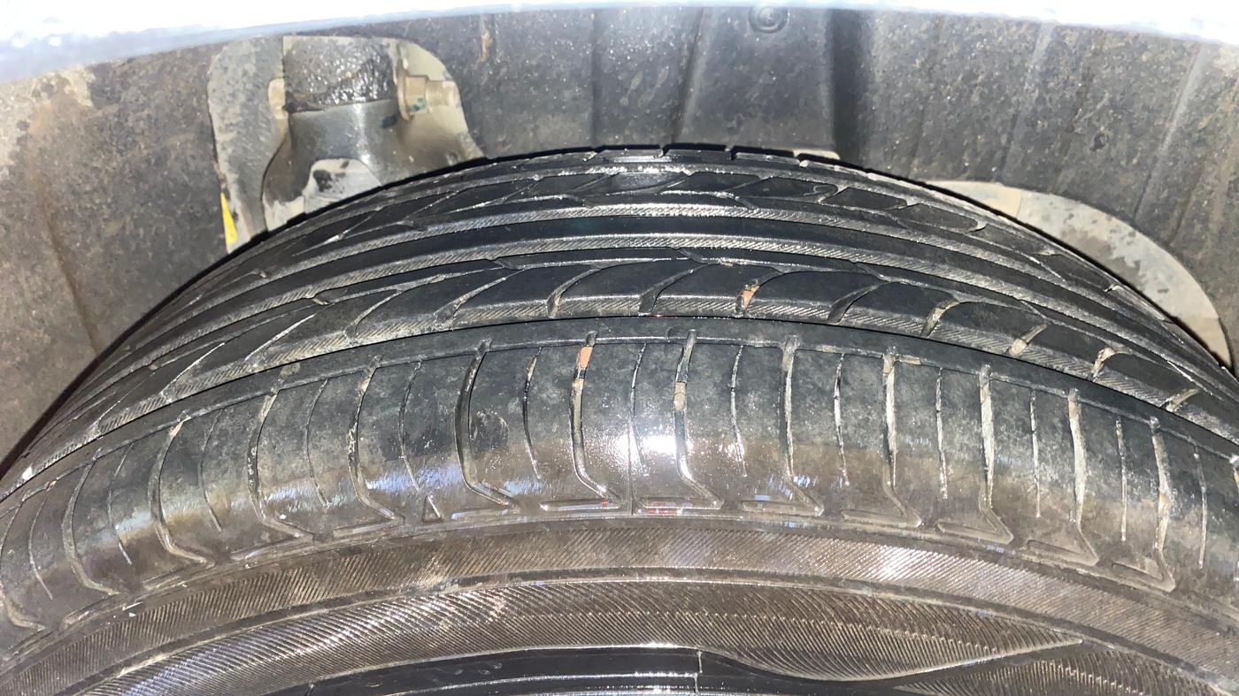 2022 Mahindra XUV300 W6 1.5 Diesel, Diesel, Manual, 68,922 km, Left Rear Tyre Tread