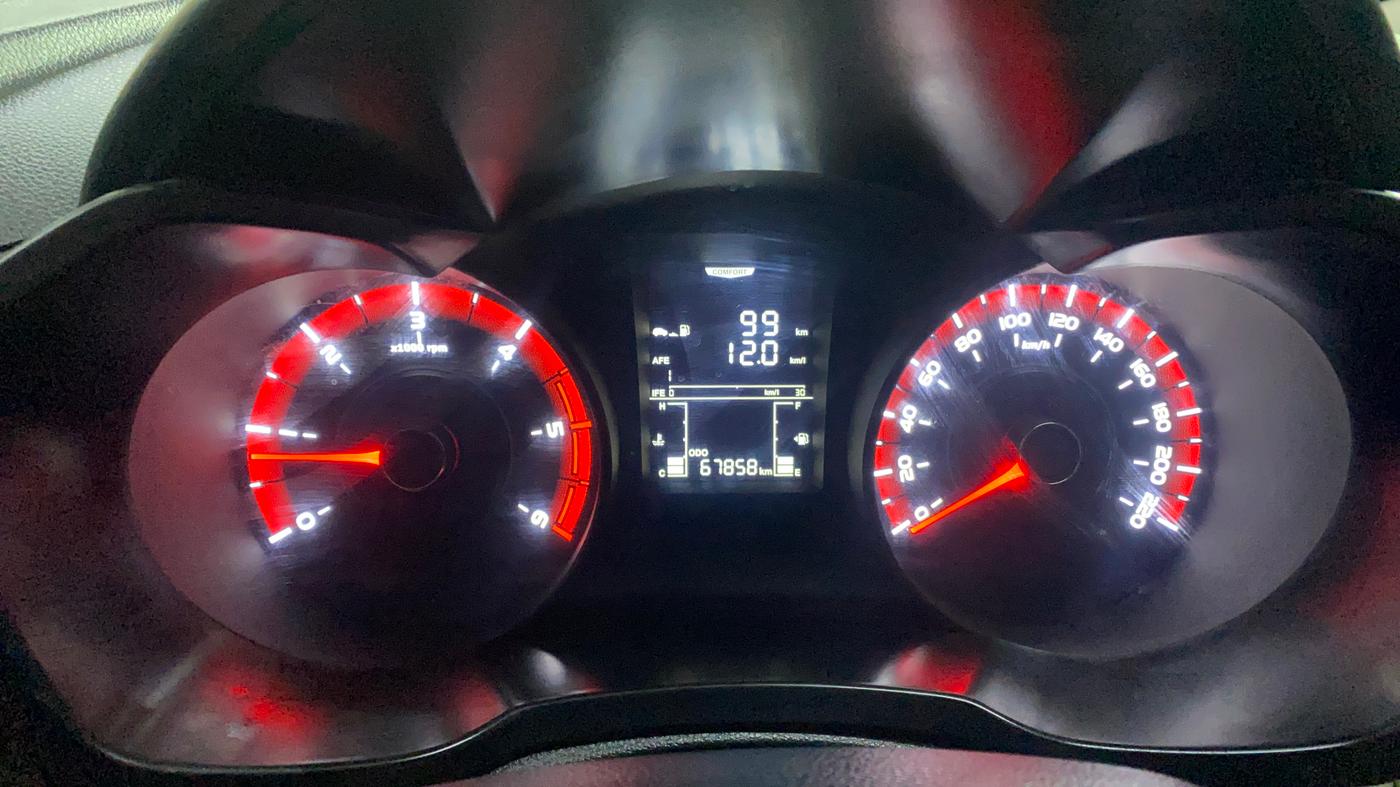 2022 Mahindra XUV300 W6 1.5 Diesel, Diesel, Manual, 68,922 km, Odometer Image