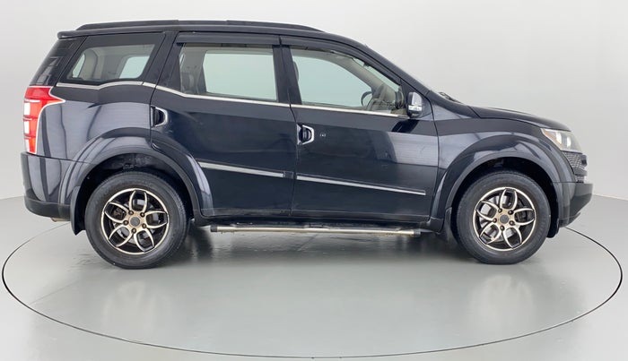 2015 Mahindra XUV500 W6 4X2, Diesel, Manual, 52,208 km, Right Side View