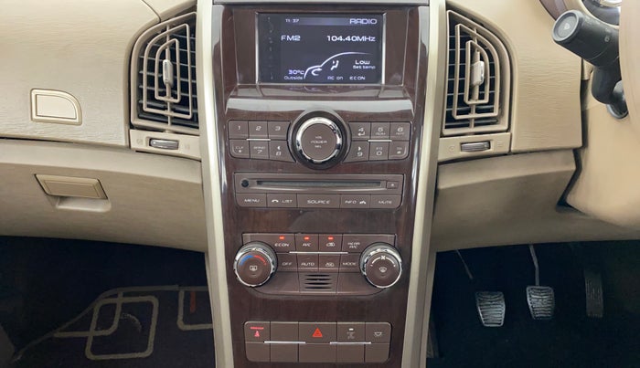 2015 Mahindra XUV500 W6 4X2, Diesel, Manual, 52,208 km, Air Conditioner