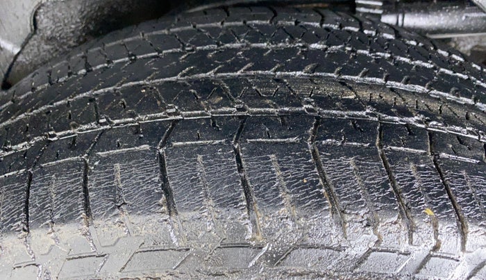 2015 Mahindra XUV500 W6 4X2, Diesel, Manual, 52,208 km, Left Rear Tyre Tread