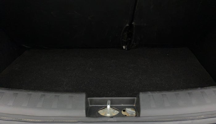2015 Maruti Swift VXI, Petrol, Manual, 13,241 km, Boot Inside