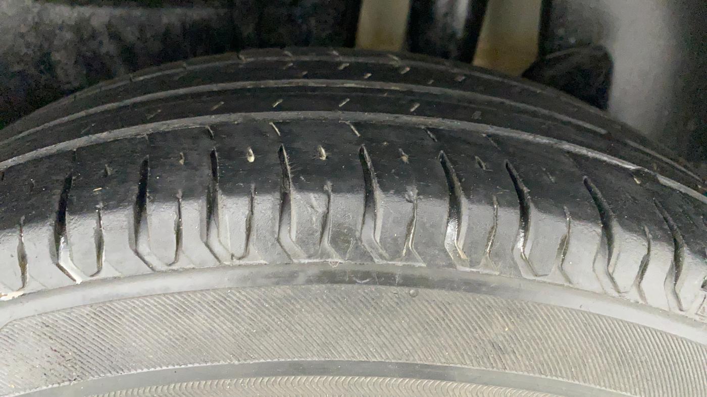 2020 Maruti Dzire LXI, Petrol, Manual, 45,565 km, Left Rear Tyre Tread