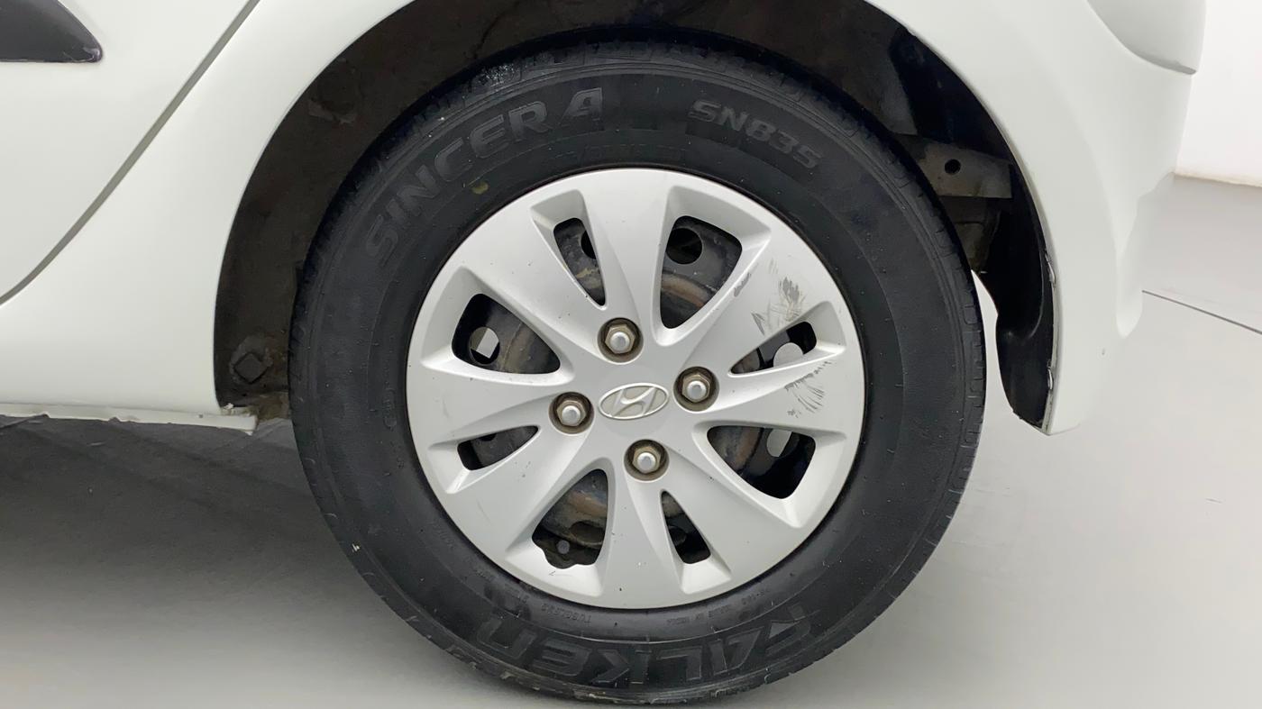 2012 Hyundai i10 MAGNA 1.1, CNG, Manual, 91,448 km, Left Rear Wheel