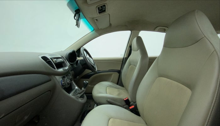 2012 Hyundai i10 MAGNA 1.1, CNG, Manual, 91,448 km, Right Side Front Door Cabin