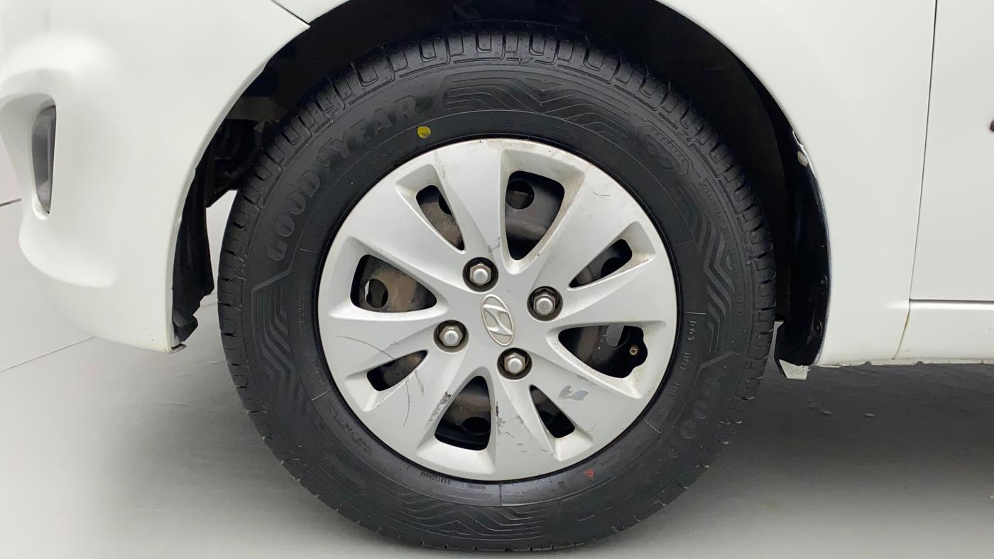 2012 Hyundai i10 MAGNA 1.1, CNG, Manual, 91,448 km, Left Front Wheel