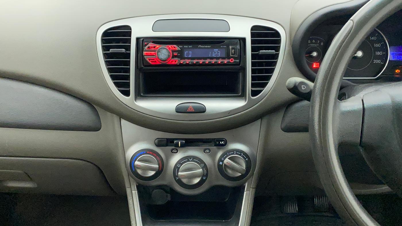 2012 Hyundai i10 MAGNA 1.1, CNG, Manual, 91,448 km, Air Conditioner