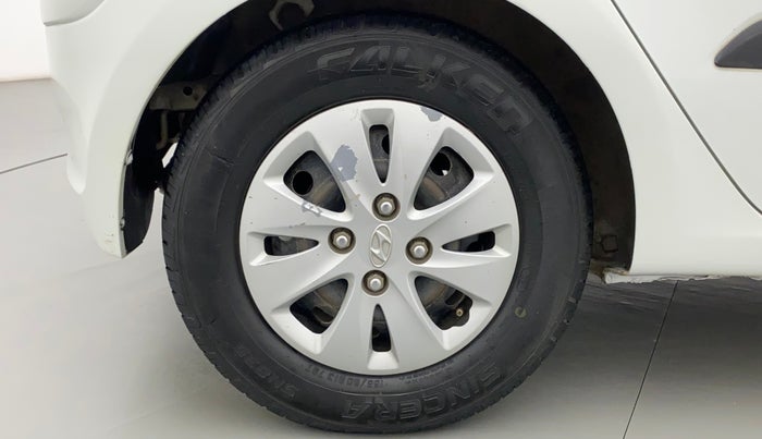 2012 Hyundai i10 MAGNA 1.1, CNG, Manual, 91,448 km, Right Rear Wheel