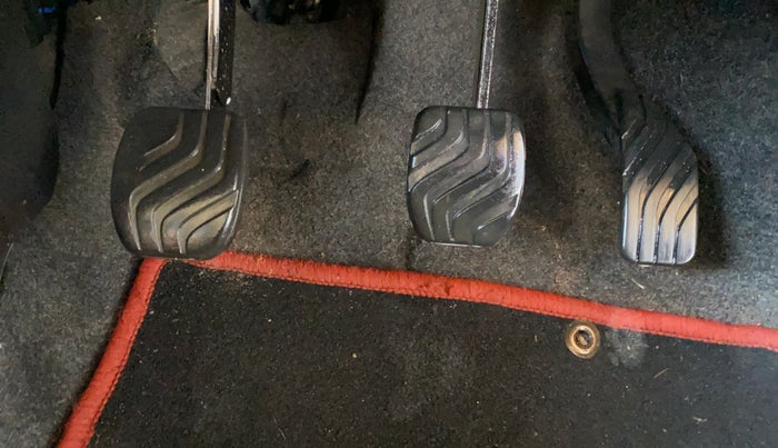 2020 Renault Kwid CLIMBER 1.0 (O), Petrol, Manual, 35,206 km, Pedals