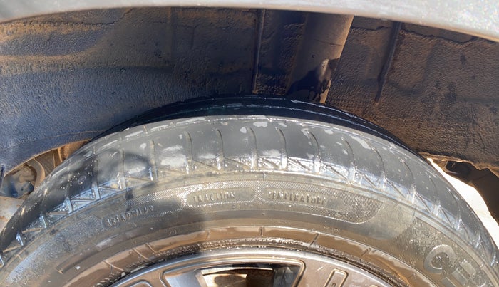 2020 Renault Kwid CLIMBER 1.0 (O), Petrol, Manual, 35,206 km, Left Rear Tyre Tread