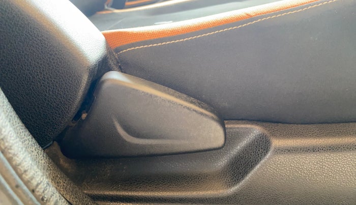 2020 Renault Kwid CLIMBER 1.0 (O), Petrol, Manual, 35,206 km, Driver Side Adjustment Panel