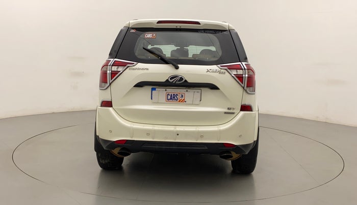 2018 Mahindra XUV500 W7 AT, Diesel, Automatic, 1,26,204 km, Back/Rear