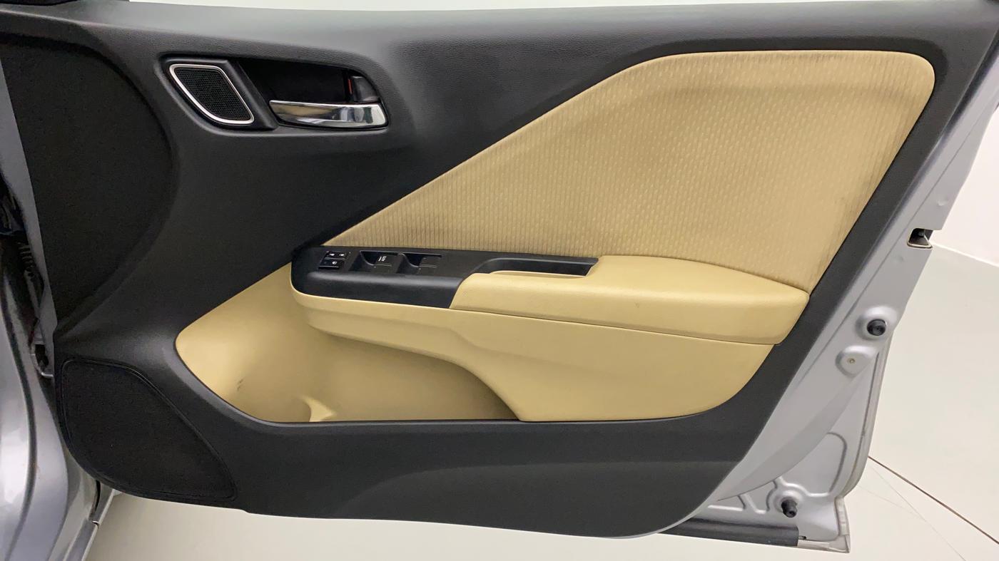 2019 Honda City 1.5L I-VTEC VX CVT, Petrol, Automatic, 32,066 km, Driver Side Door Panels Control