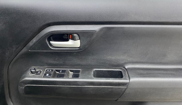 2020 Maruti New Wagon-R ZXI 1.2 AMT, Petrol, Automatic, 62,279 km, Driver Side Door Panels Control