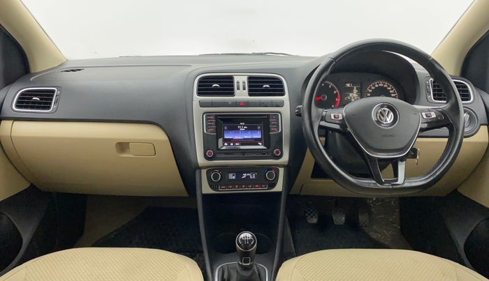2016 Volkswagen Polo HIGHLINE1.2L, Petrol, Manual, 18,738 km, Dashboard
