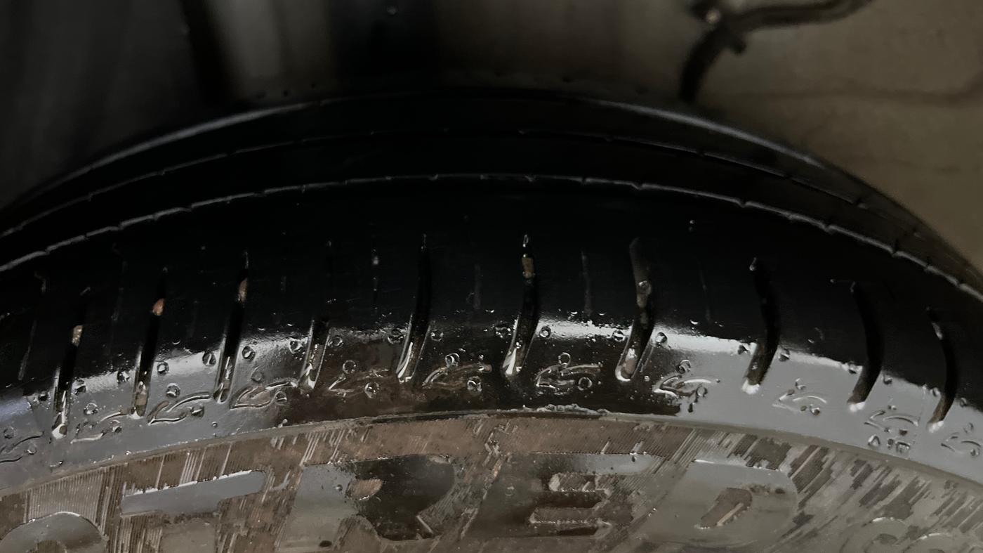 2024 Tata ALTROZ XZ CNG, CNG, Manual, 7,618 km, Right Rear Tyre Tread