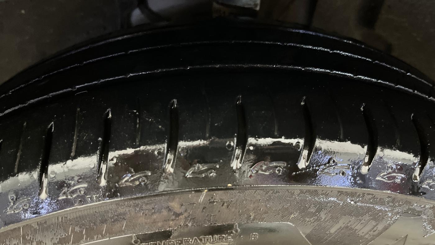 2024 Tata ALTROZ XZ CNG, CNG, Manual, 7,618 km, Left Front Tyre Tread