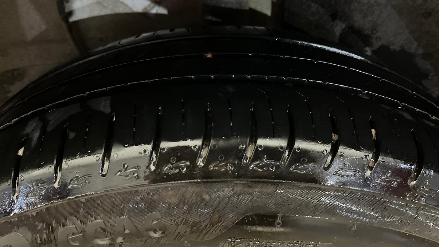 2024 Tata ALTROZ XZ CNG, CNG, Manual, 7,618 km, Left Rear Tyre Tread