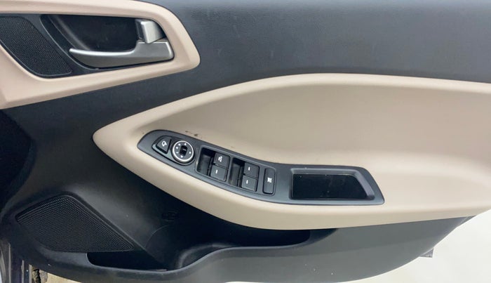 2016 Hyundai Elite i20 ASTA 1.2 (O), Petrol, Manual, 1,00,016 km, Driver Side Door Panels Control