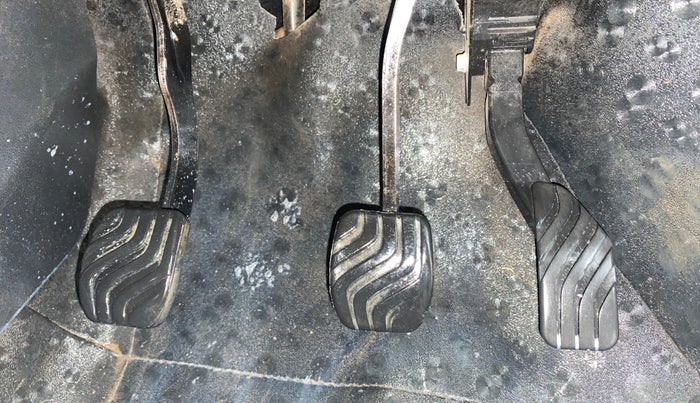 2023 Renault TRIBER RXT, Petrol, Manual, 58,959 km, Pedals