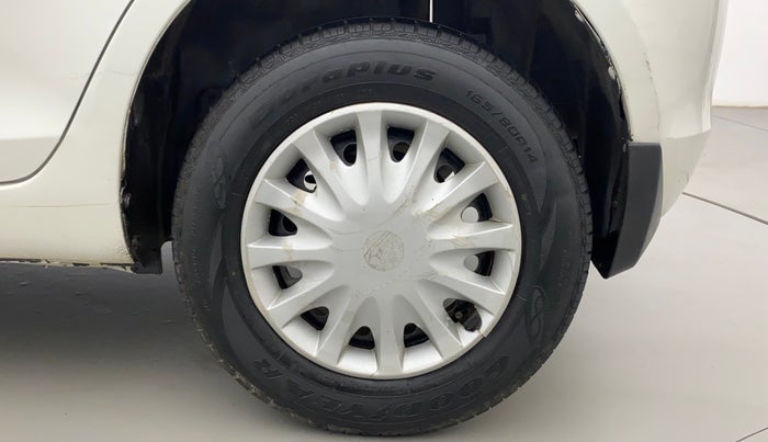 2015 Maruti Swift VXI, Petrol, Manual, 39,689 km, Left Rear Wheel