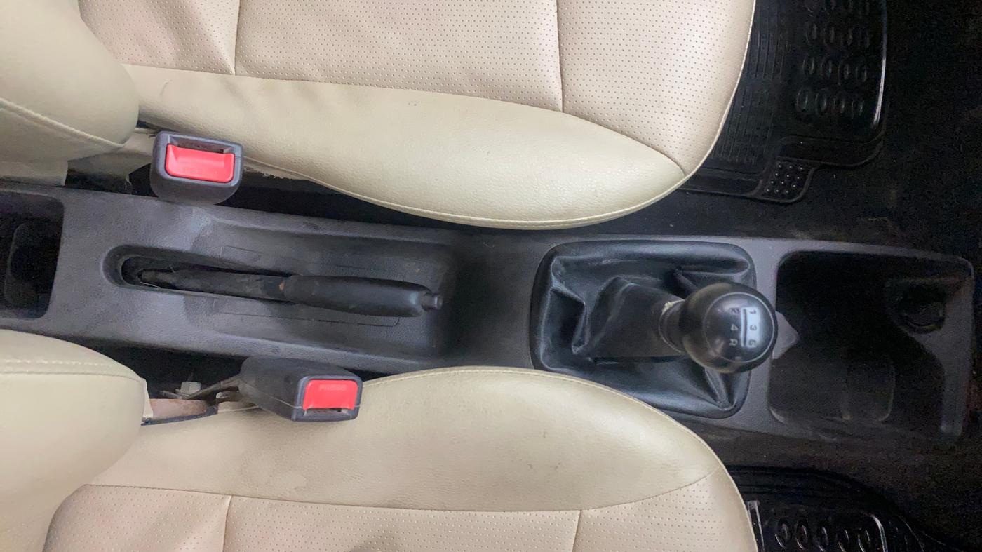 2018 Hyundai Eon MAGNA +, Petrol, Manual, 54,937 km, Gear Lever