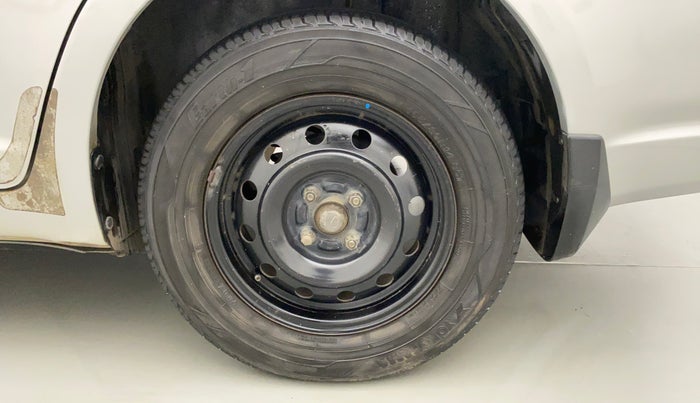2011 Maruti Swift Dzire VXI, Petrol, Manual, 59,566 km, Left Rear Wheel
