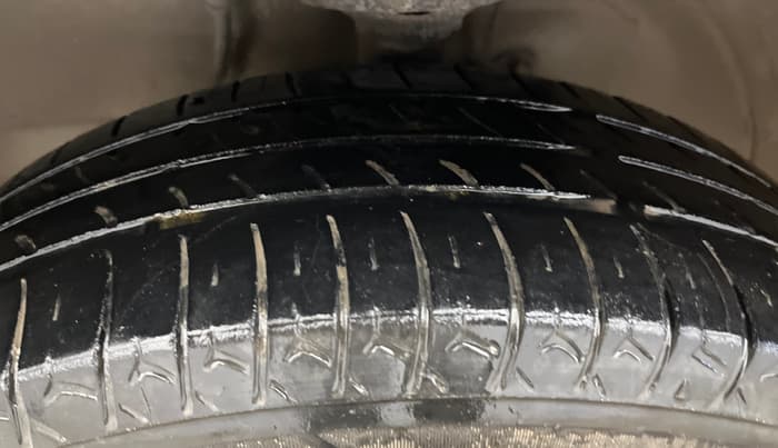 2017 Maruti Wagon R 1.0 VXI+ (O) MT, Petrol, Manual, 90,206 km, Left Front Tyre Tread
